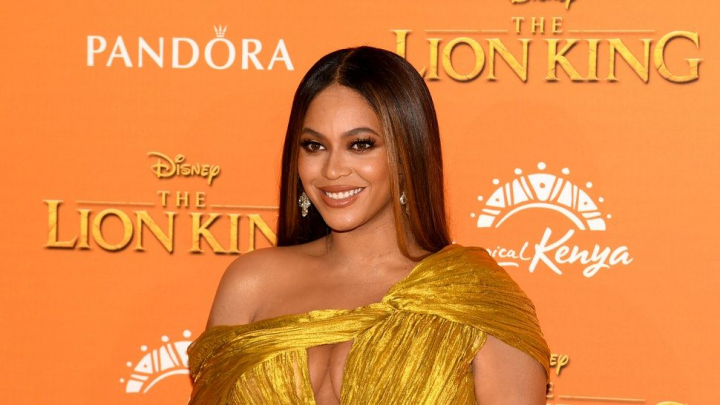 Beyonce, pe jumatate goala in fata lui Meghan Markle la premiera fimului „The Lion King” Beyonce, pe jumatate goala in fata lui Meghan Markle la premiera fimului „The Lion King”