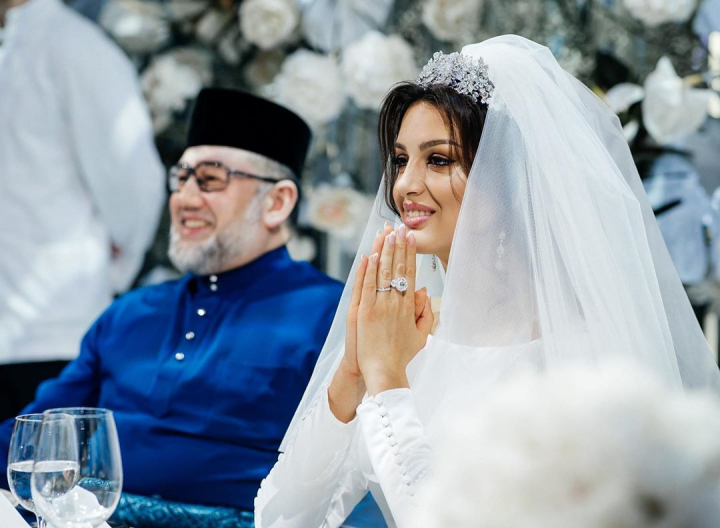 Povestea Oksanei Voevodina, tanara care a ajuns in familia regala dupa ce a castigat un concurs de Miss din Rusia