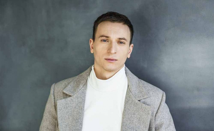 “Mama lasa-ma sa ma-nec in valuri mari...” De ziua sa, The Motans a lansat un nou videoclip, care a adunat peste 22 de mii de vizionari in doar o ora “Mama lasa-ma sa ma-nec in valuri mari...” De ziua sa, The Motans a lansat un nou videoclip, care a adunat peste 22 de mii de vizionari in doar o ora