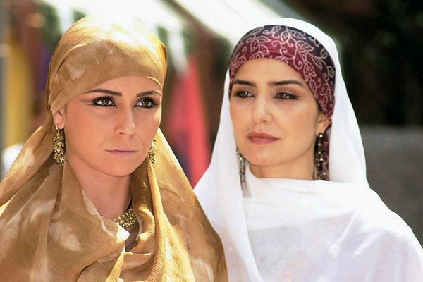 Cum mai arata Jade din telenovela „Clona”? La 43 de ani si mama a 3 copii, Giovanna Antonelli straluceste ca la 20 Cum mai arata Jade din telenovela „Clona”? La 43 de ani si mama a 3 copii, Giovanna Antonelli straluceste ca la 20