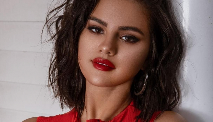 Selena Gomez intra in afaceri. Va lansa o gama de produse cosmetice, care ii va purta numele Selena Gomez intra in afaceri. Va lansa o gama de produse cosmetice, care ii va purta numele