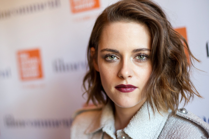 Relatia lui Kristen Stewart cu noua iubita este tot mai serioasa
Relatia lui Kristen Stewart cu noua iubita este tot mai serioasa