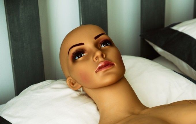 „Robotii sexuali ii pot ucide pe utilizatori”. Avertismentul unui colectionar „Robotii sexuali ii pot ucide pe utilizatori”. Avertismentul unui colectionar