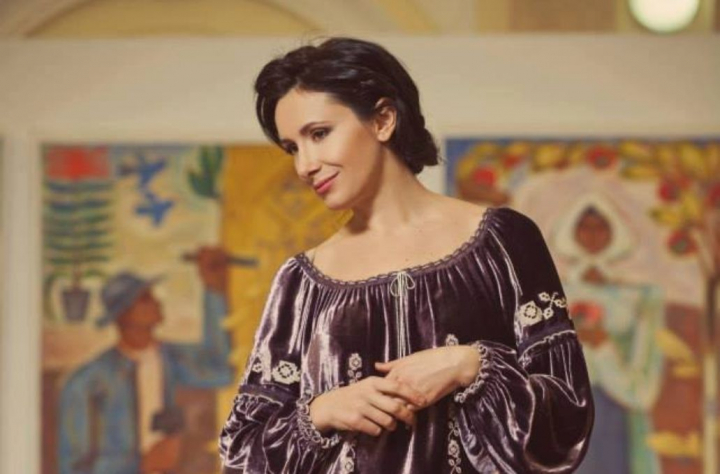 Cum se schimba viata in 20 de ani? Nata Albot: „As fi vrut sa fiu mai inteleapta atunci, dar de unde?” Cum se schimba viata in 20 de ani? Nata Albot: „As fi vrut sa fiu mai inteleapta atunci, dar de unde?”