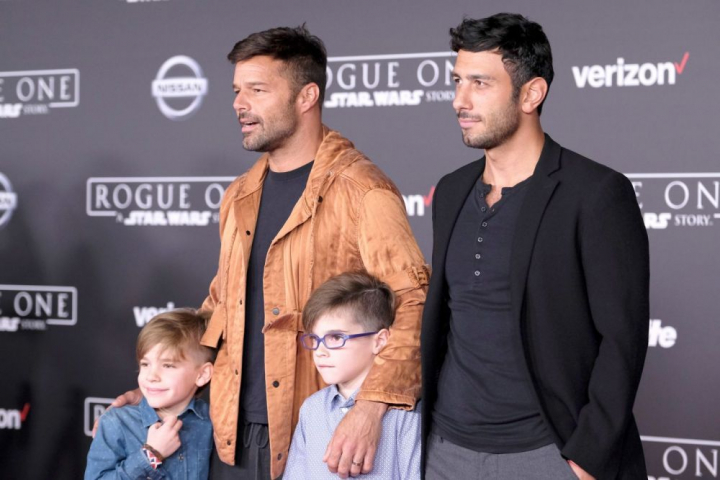 Familia se mareste. Ricky Martin si sotul lui asteapta cel de-al patrulea copil Familia se mareste. Ricky Martin si sotul lui asteapta cel de-al patrulea copil