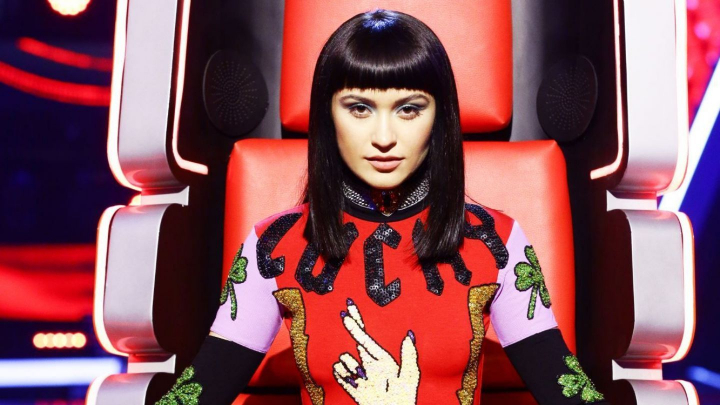 Irina Rimes nu si-a intors scaunul pentru Viola Julea, profesoara ei de la Conservator. "Nasol moment, cel putin pentru mine..." Irina Rimes nu si-a intors scaunul pentru Viola Julea, profesoara ei de la Conservator. "Nasol moment, cel putin pentru mine..."