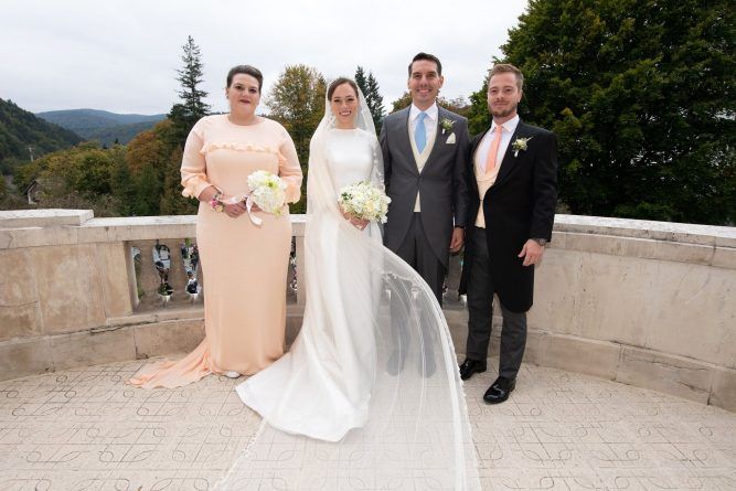 Cine este sora fostului principe Nicolae si de ce aceasta nu are oficial titlul de principesa Cine este sora fostului principe Nicolae si de ce aceasta nu are oficial titlul de principesa