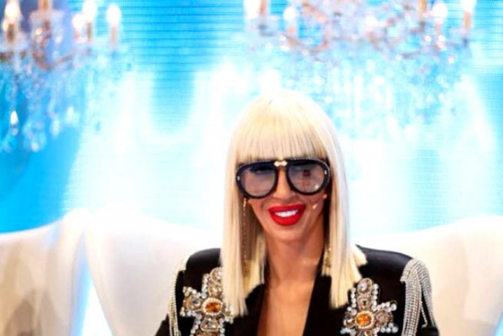 Cum arata Raluca Badulescu in costum de baie, dupa ce a slabit 70 de kilograme. Nu face niciodata plaja in Romania Cum arata Raluca Badulescu in costum de baie, dupa ce a slabit 70 de kilograme. Nu face niciodata plaja in Romania