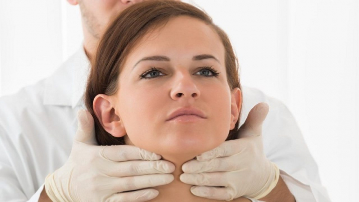 Glanda tiroida doare? Simptomele afectiunilor glandei tiroide Glanda tiroida doare? Simptomele afectiunilor glandei tiroide