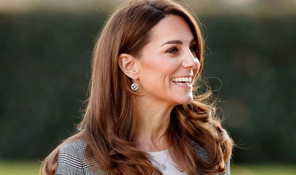 Kate Middleton implineste astazi 38 de ani. Cele mai stylish tinute purtate de Ducesa de Cambridge anul trecut Kate Middleton implineste astazi 38 de ani. Cele mai stylish tinute purtate de Ducesa de Cambridge anul trecut