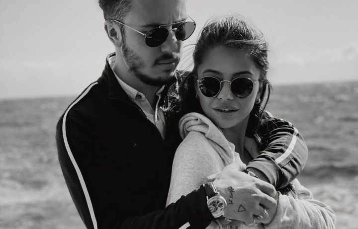 Nu-si mai ascund relatia. Roman Burlaca si Gabriella Damir – impreuna in vacanta
