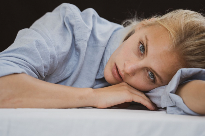 Un cunoscut model din Rusia se zbate intre viata si moarte dupa ce a cazut de la balcon. Nepotul regizorului Nikita Mikhalkov – proprietarul apartamentului in cauza Un cunoscut model din Rusia se zbate intre viata si moarte dupa ce a cazut de la balcon. Nepotul regizorului Nikita Mikhalkov – proprietarul apartamentului in cauza