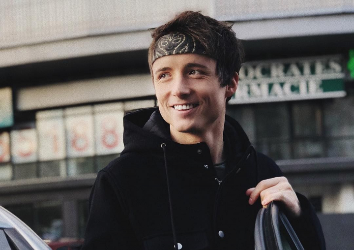 Candva era cel mai popular vlogger din Moldova, dar ce face acum celebrul Ilie`s Vlogs? Sora lui, Katy Black: „Nu-i Ilie acela pe care toti il stiu. Gata s-a ars.”