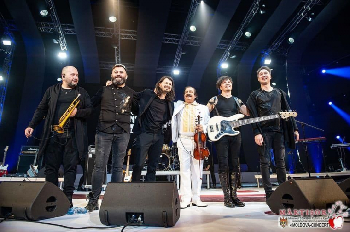 Sold out si un spectacol de exceptie - la concertul Lupilor. Maestrul Nicolae Botgros: „Am intinerit si inflorit in suflet pentru tot ce fac acesti baieti!”