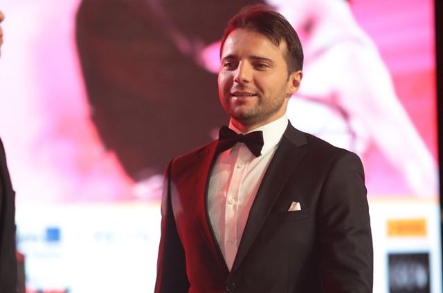 De 25 de ani se afla pe ringul de dans! Dorin Frecautanu - unul dintre cei mai buni dansatori moldoveni, triplu campion al Europei si numarul 1 in ratingul mondial
De 25 de ani se afla pe ringul de dans! Dorin Frecautanu - unul dintre cei mai buni dansatori moldoveni, triplu campion al Europei si numarul 1 in ratingul mondial