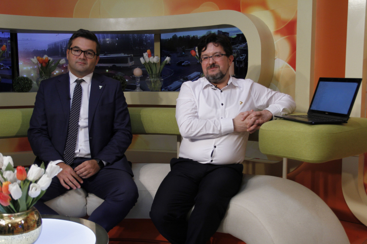 Roadele acestei ierni se culeg la inceput de primavara, la Victoriabank. Afla cine s-a ales cu un automobil in urma unei promotii organizate de echipa bancii 