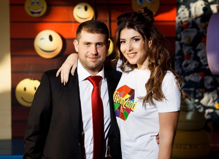 Ilan Sor - un sot gelos. Jasmin a povestit cum a reactionat acesta la scenele senzuale din noul ei videoclip: „I-am zis: Tu ai stiut din start cine sunt si ca sunt artista...” Ilan Sor - un sot gelos. Jasmin a povestit cum a reactionat acesta la scenele senzuale din noul ei videoclip: „I-am zis: Tu ai stiut din start cine sunt si ca sunt artista...”