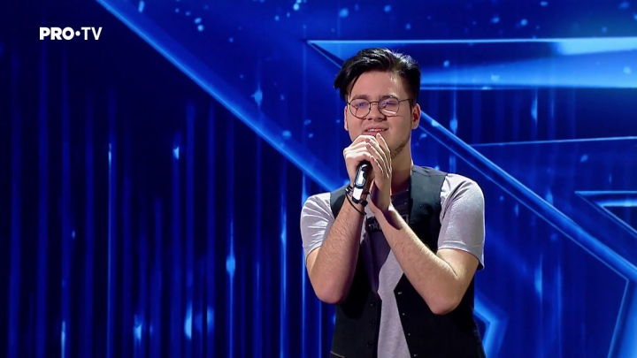 Prestatia lui Anatolie Vornicescu i-a emotionat pe juratii de la „Romanii au talent”! Tanarul din Republica Moldova a obtinut 4 de „DA” 