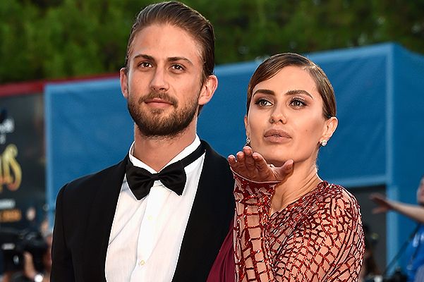 Fostul sot al Victoriei Bonya sufera de o boala grava. „Ascultati-va corpul si mai ales, lucrati pentru el si nu renuntati!" Fostul sot al Victoriei Bonya sufera de o boala grava. „Ascultati-va corpul si mai ales, lucrati pentru el si nu renuntati!"