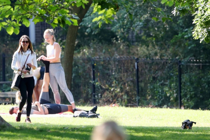 Tom Turner si Emilia Clarke, impreuna? Cine este noul iubit al actritei din Game of Thrones Tom Turner si Emilia Clarke, impreuna? Cine este noul iubit al actritei din Game of Thrones