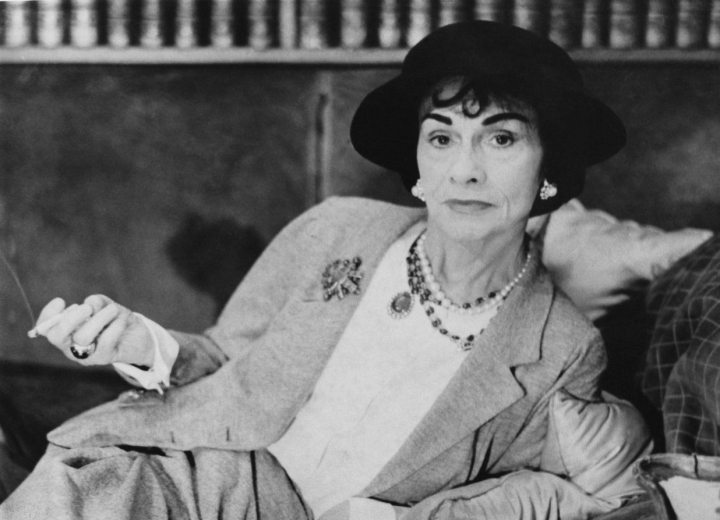 10 lucruri nestiute despre celebra Coco Chanel. Al treilea te va soca 10 lucruri nestiute despre celebra Coco Chanel. Al treilea te va soca