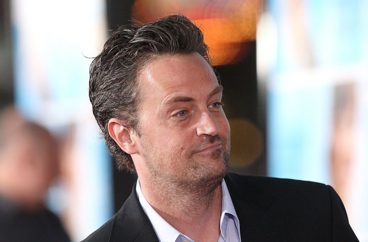 Matthew Perry continua lupta impotriva kilogramelor in plus. Fluctuatiile sale de greutate ii ingrijoreaza pe fani