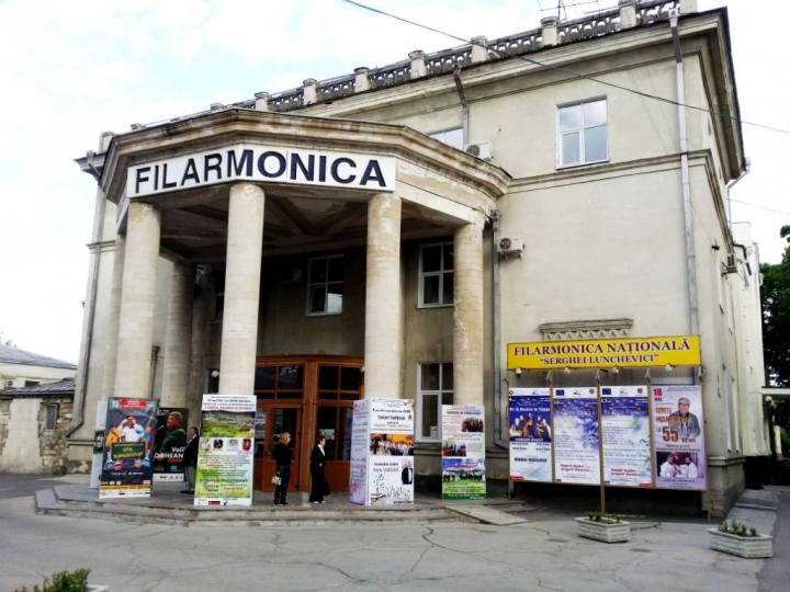 Incendiul de la Filarmonica Nationala - o adevarata tragedie! Directorul institutiei, Svetlana Bivol: „Au ars 80 de ani de istorie...” Incendiul de la Filarmonica Nationala - o adevarata tragedie! Directorul institutiei, Svetlana Bivol: „Au ars 80 de ani de istorie...”