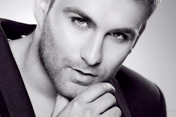 De parca ar fi fiul lui! Ionel Istrati si-a gasit sosia intr-o versiune mai mica De parca ar fi fiul lui! Ionel Istrati si-a gasit sosia intr-o versiune mai mica