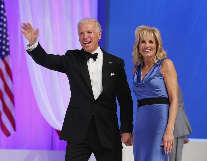 Cine este Jill Biden, sotia celui de-al 46-lea Presedinte al Statelor Unite, Joe Biden Cine este Jill Biden, sotia celui de-al 46-lea Presedinte al Statelor Unite, Joe Biden