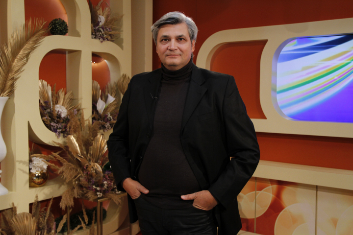 Constantin Moscovici nu exclude posibilitatea de a schimba naiul pe volan. „Poate sa ma duc sa fiu sofer, ca am permis de conducere.” Constantin Moscovici nu exclude posibilitatea de a schimba naiul pe volan. „Poate sa ma duc sa fiu sofer, ca am permis de conducere.”