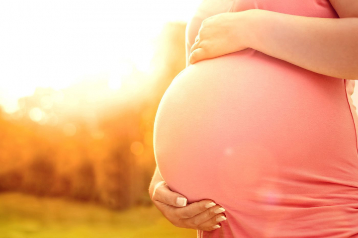 Dispozitia psiho-emotionala pe parcursul sarcinii devine deosebit de importanta in timpul nasterii. Ana JOSAN, MEDIC GINECOLOG-OBSTETRICIAN: „Frica de necunoscut mai tare panicheaza pacienta.”