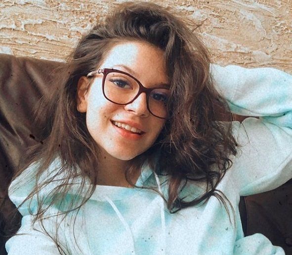 Cleopatra Stratan, decolteu de 18.000 de like-uri pe Instagam! Cum s-a fotografiat artista