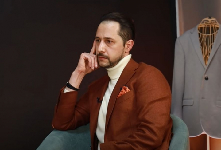 Sa asiste sau nu partenerul la nastere? Ce spune medicul, Vadim Scarlat: "Ar putea aparea o repulsie sexuala. Tu trebuie s-o vezi din punctul cel mai frumos pe sotia ta" Sa asiste sau nu partenerul la nastere? Ce spune medicul, Vadim Scarlat: "Ar putea aparea o repulsie sexuala. Tu trebuie s-o vezi din punctul cel mai frumos pe sotia ta"