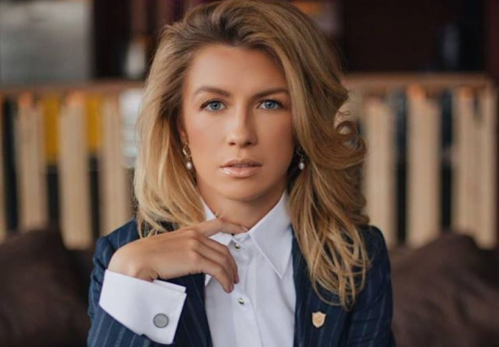 Olga Tapordei, gata sa atinga varful celui mai inalt vulcan din lume. Vezi unde isi va petrece urmatoarele trei zile