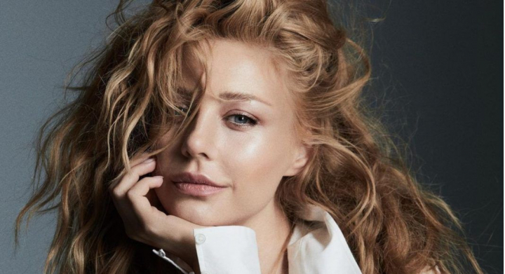 Ispita lui Dan Balan, intr-un body negru, intinsa la podea. Cat de frumoasa e Tina Karol Ispita lui Dan Balan, intr-un body negru, intinsa la podea. Cat de frumoasa e Tina Karol