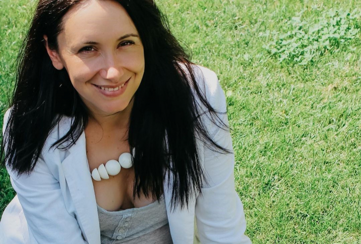 „Nu e deloc confortabil sa renunti la un salariu bun si stabil si sa te aventurezi in freelancing”. Cat de greu i-a fost Natei Albot sa se mute in alta tara si s-o ia de la zero „Nu e deloc confortabil sa renunti la un salariu bun si stabil si sa te aventurezi in freelancing”. Cat de greu i-a fost Natei Albot sa se mute in alta tara si s-o ia de la zero