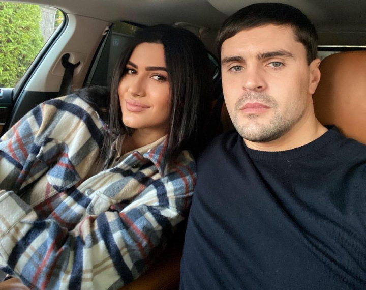 Constantin Tutu alaturi de iubita si viitoarea soacra! Luptatorul K1 a implinit 34 de ani Constantin Tutu alaturi de iubita si viitoarea soacra! Luptatorul K1 a implinit 34 de ani