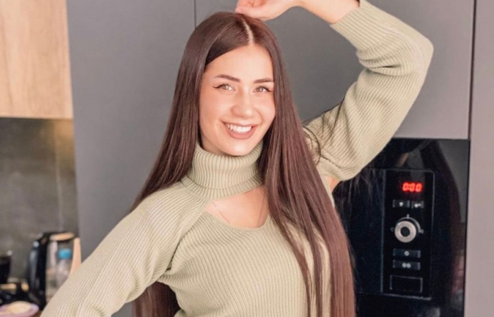 "Parca o mie de ace mi s-au infipt in corp". Senzatia pe care a trait-o pentru prima oara in viata Irina Kovalsky, imbracata in costum de baie - VIDEO