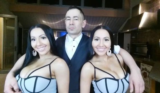 Gemenele sexy care impart acelasi barbat au luat o decizie uluitoare. E incredibil ce ambitie au fetele
Gemenele sexy care impart acelasi barbat au luat o decizie uluitoare. E incredibil ce ambitie au fetele