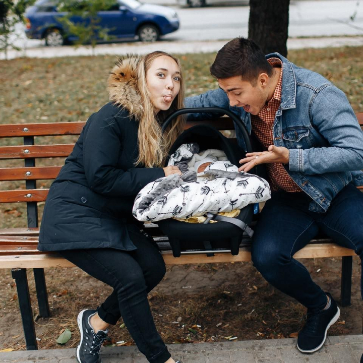 Sotul lui Katy Black indeamna barbatii sa asiste la nastere, atunci cand femeile aduc pe lume copii: "Am vazut prin ce chin a trecut si de aia o iubesc si mai mult" - VIDEO Sotul lui Katy Black indeamna barbatii sa asiste la nastere, atunci cand femeile aduc pe lume copii: "Am vazut prin ce chin a trecut si de aia o iubesc si mai mult" - VIDEO