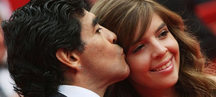 Atac devastator al fiicelor lui Maradona in timpul audierilor: "Ei sunt vinovatii!" Declaratii incendiare in fata procurorilor Atac devastator al fiicelor lui Maradona in timpul audierilor: "Ei sunt vinovatii!" Declaratii incendiare in fata procurorilor