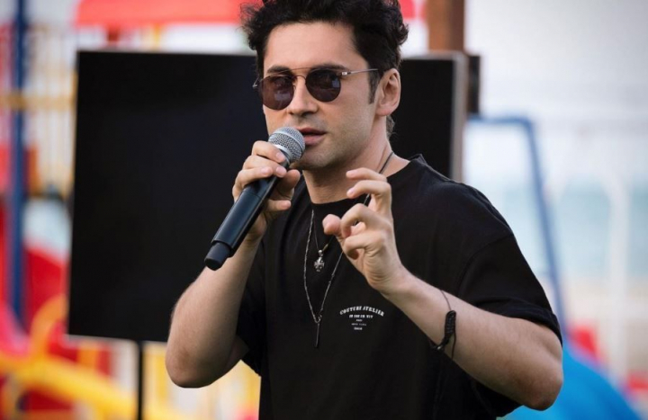 Dan Balan „a rupt” scena de la nunta unei prezentatoare TV. Petrecerea fastuoasa a avut loc in Maldive