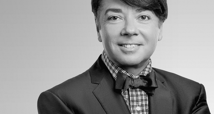 Valentin Yudashkin - celebrul designer al vedetelor din showbizul rusesc, a vorbit, pentru prima data, despre lupta pe care o duce cu cancerul Valentin Yudashkin - celebrul designer al vedetelor din showbizul rusesc, a vorbit, pentru prima data, despre lupta pe care o duce cu cancerul