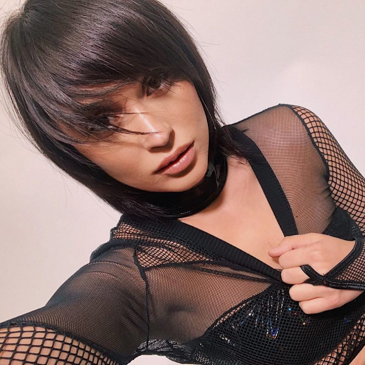 Irina Rimes - in asteptarea unui copil? Ce prenume isi doreste artista pentru bebelusul sau? „Ma gandesc ca daca va fi francez, baiatul la scoala o sa aiba probleme” Irina Rimes - in asteptarea unui copil? Ce prenume isi doreste artista pentru bebelusul sau? „Ma gandesc ca daca va fi francez, baiatul la scoala o sa aiba probleme”