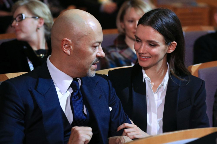 Actorul rus, Fiodor Bondarchuk, a devenit tata pentru a treia oara. Paulina Andreeva a nascut un baietel Actorul rus, Fiodor Bondarchuk, a devenit tata pentru a treia oara. Paulina Andreeva a nascut un baietel