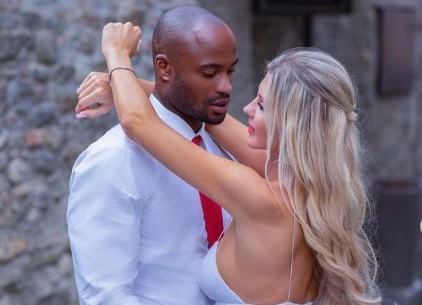 Sunt comparati cu protagonistii din Bridgerton, pentru sex-appealul lor. Fetita acestui cuplu este de o frumusete rara Sunt comparati cu protagonistii din Bridgerton, pentru sex-appealul lor. Fetita acestui cuplu este de o frumusete rara