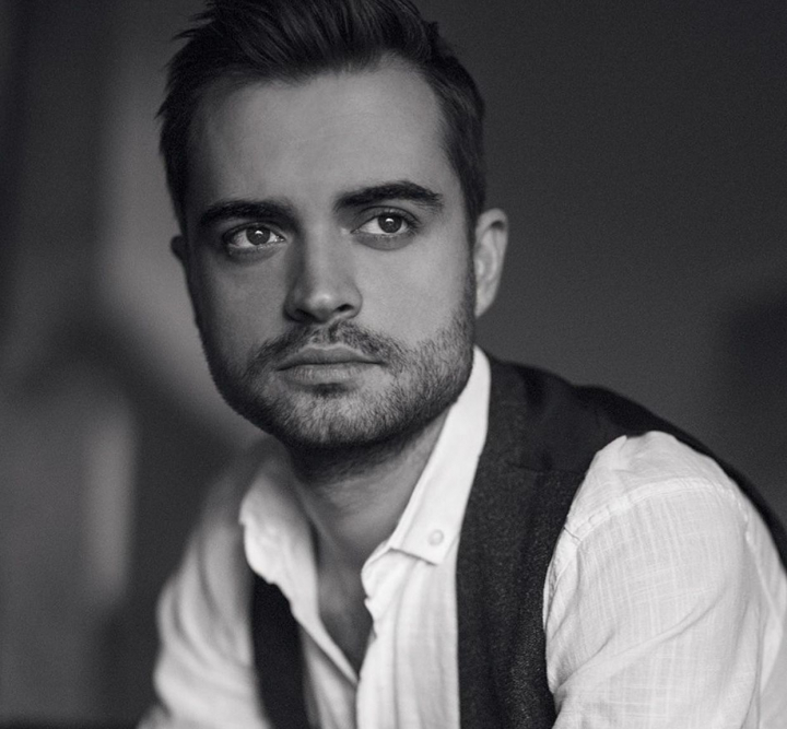 O altfel de sarbatoare pentru Catalin Josan! Cu tort, cafea si mult soare. „Lockdown birthday” O altfel de sarbatoare pentru Catalin Josan! Cu tort, cafea si mult soare. „Lockdown birthday”