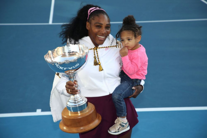 Serena Williams, sedinta foto cu fetita ei, Alexis! Micuta s-a lansat in moda la doar trei ani