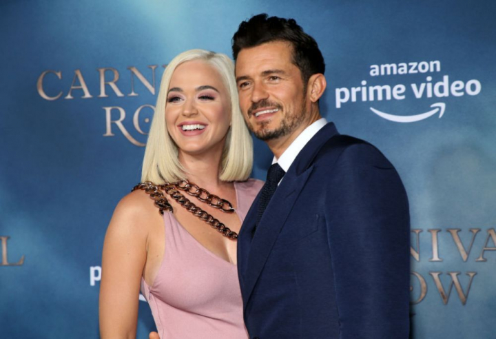 Orlando Bloom si Katy Perry, aparitie incendiara la plaja. Cum s-au remarcat cei doi, in Hawaii Orlando Bloom si Katy Perry, aparitie incendiara la plaja. Cum s-au remarcat cei doi, in Hawaii