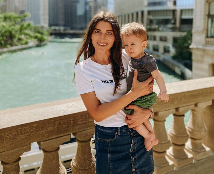 Femeia - putere. Irina Grabazei, mamica lui Robert, cea care a reusit sa adune lumea din Moldova si de peste hotare ca sa-i salveze viata copilului ei: „Nu cred ca am facut mai mult decat ar fi facut oricare alta mamica in locul meu" Femeia - putere. Irina Grabazei, mamica lui Robert, cea care a reusit sa adune lumea din Moldova si de peste hotare ca sa-i salveze viata copilului ei: „Nu cred ca am facut mai mult decat ar fi facut oricare alta mamica in locul meu"